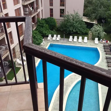 Sunny Apartment *
